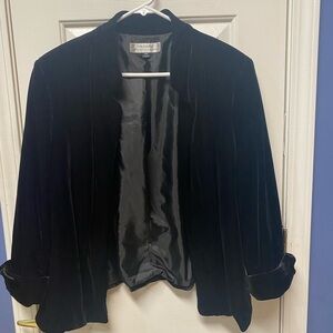 Tahari Black Velvet Blazer Jacket Long Sleeve Size 18